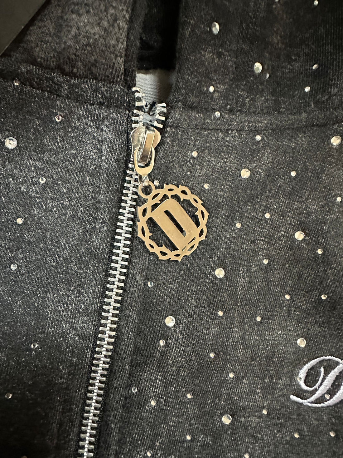BLACK VVS HOODIE