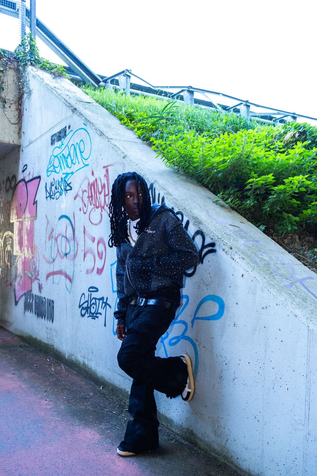 BLACK VVS HOODIE